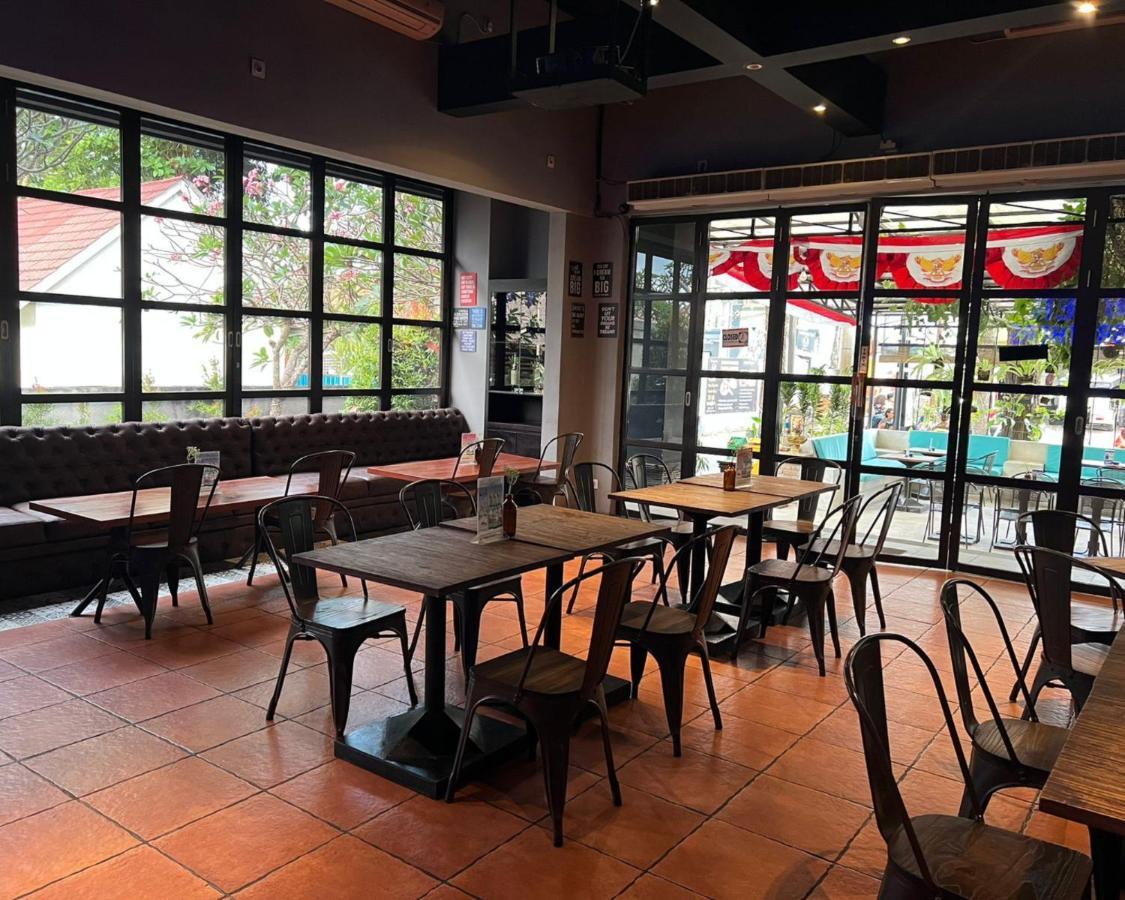 Griya Shanti Suites Sanur Buitenkant foto
