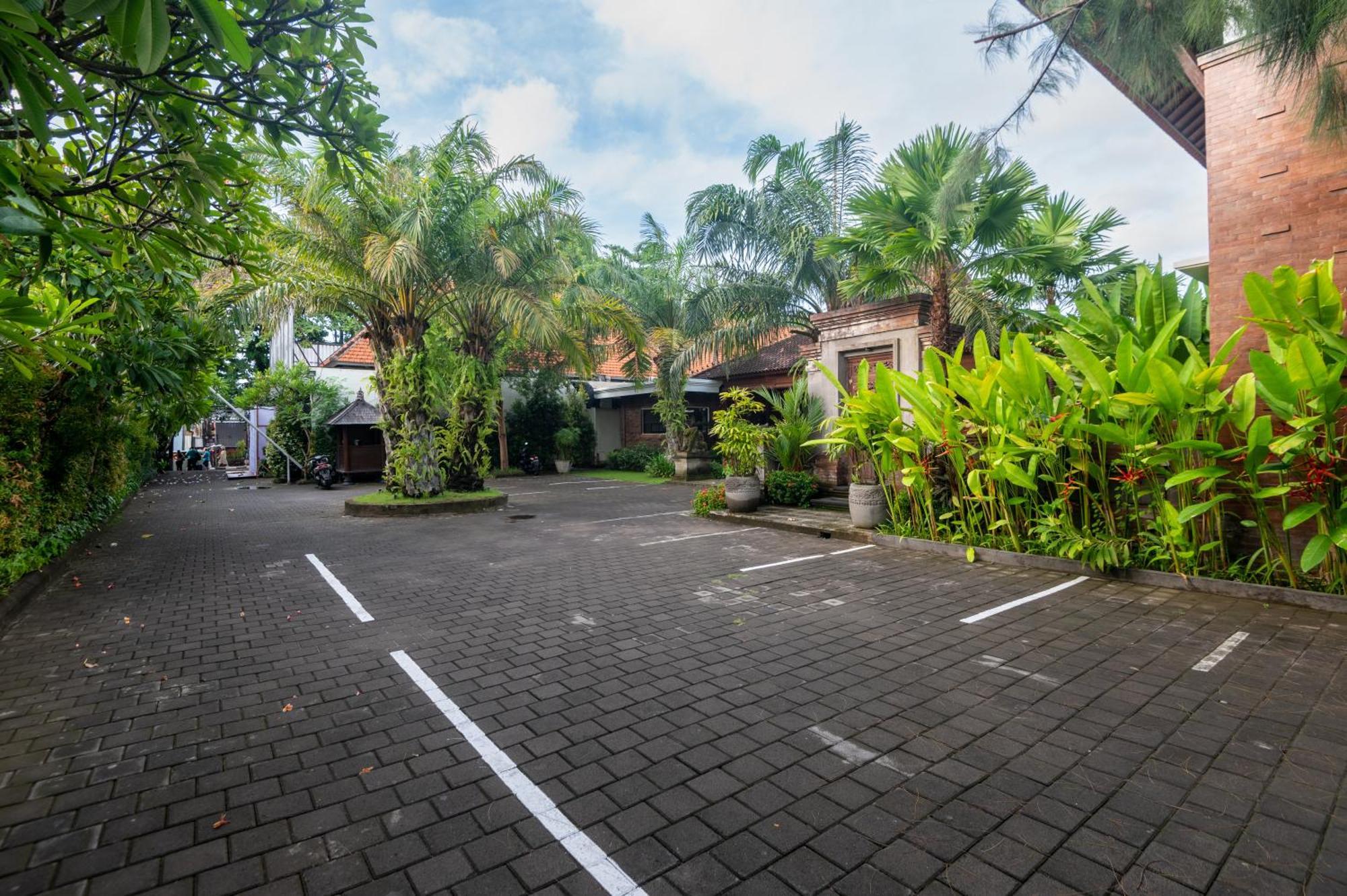 Griya Shanti Suites Sanur Buitenkant foto