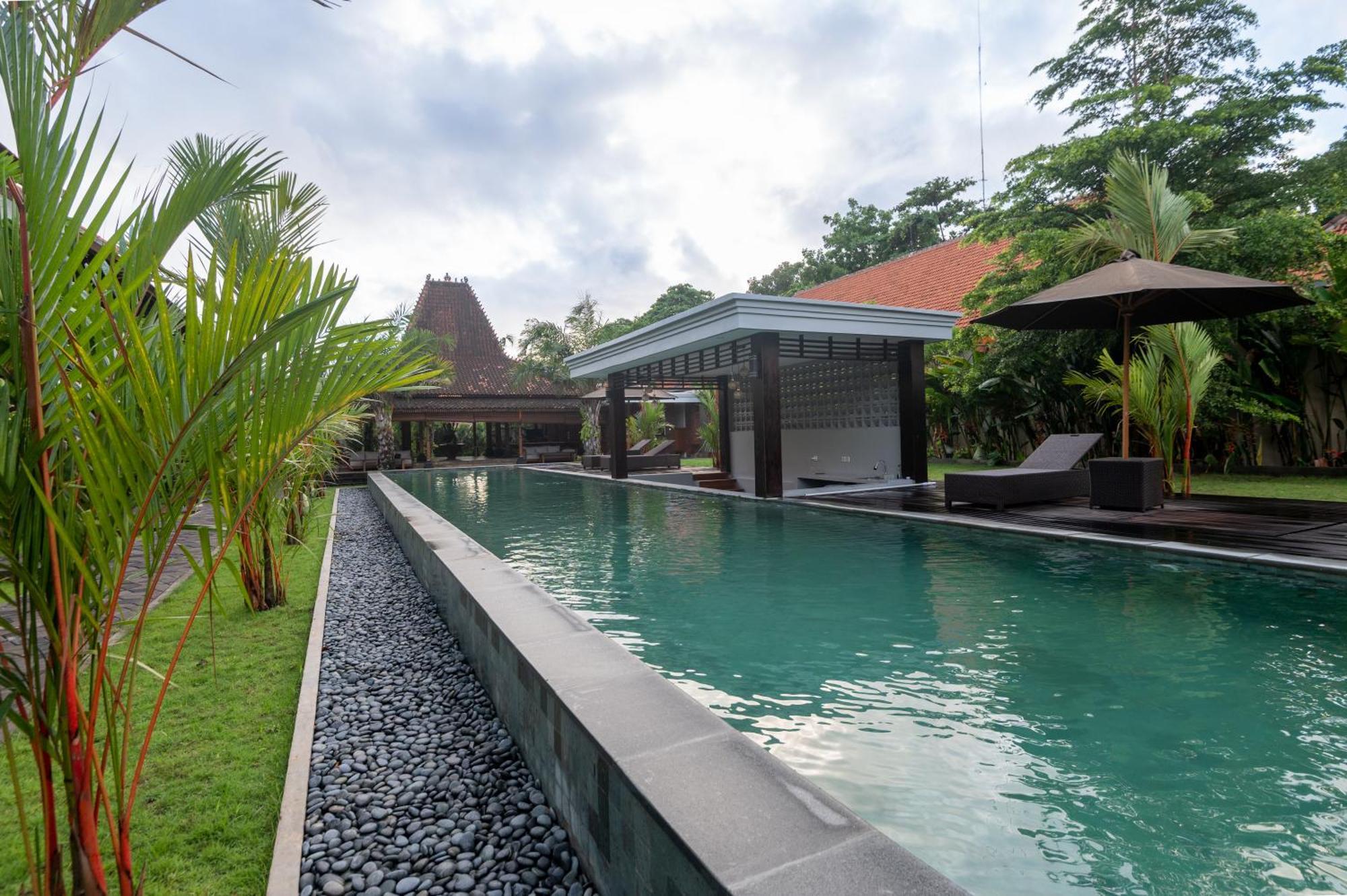 Griya Shanti Suites Sanur Buitenkant foto